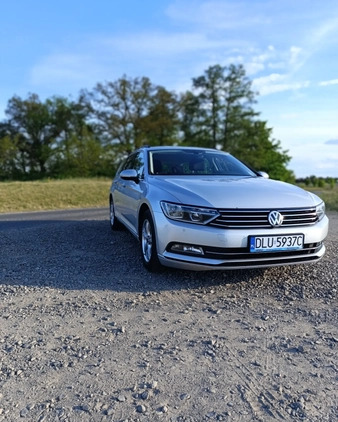 Volkswagen Passat cena 55555 przebieg: 195000, rok produkcji 2015 z Lubin małe 254